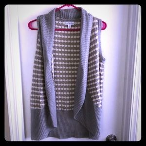 Sleeveless  Cardigan 😊